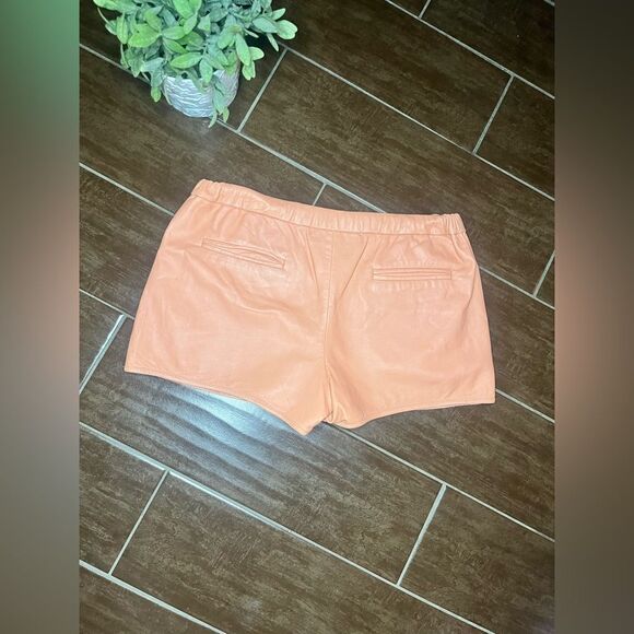 Trina Turk Grapefruit lamb leather shorts sz 2 - Picture 6 of 8